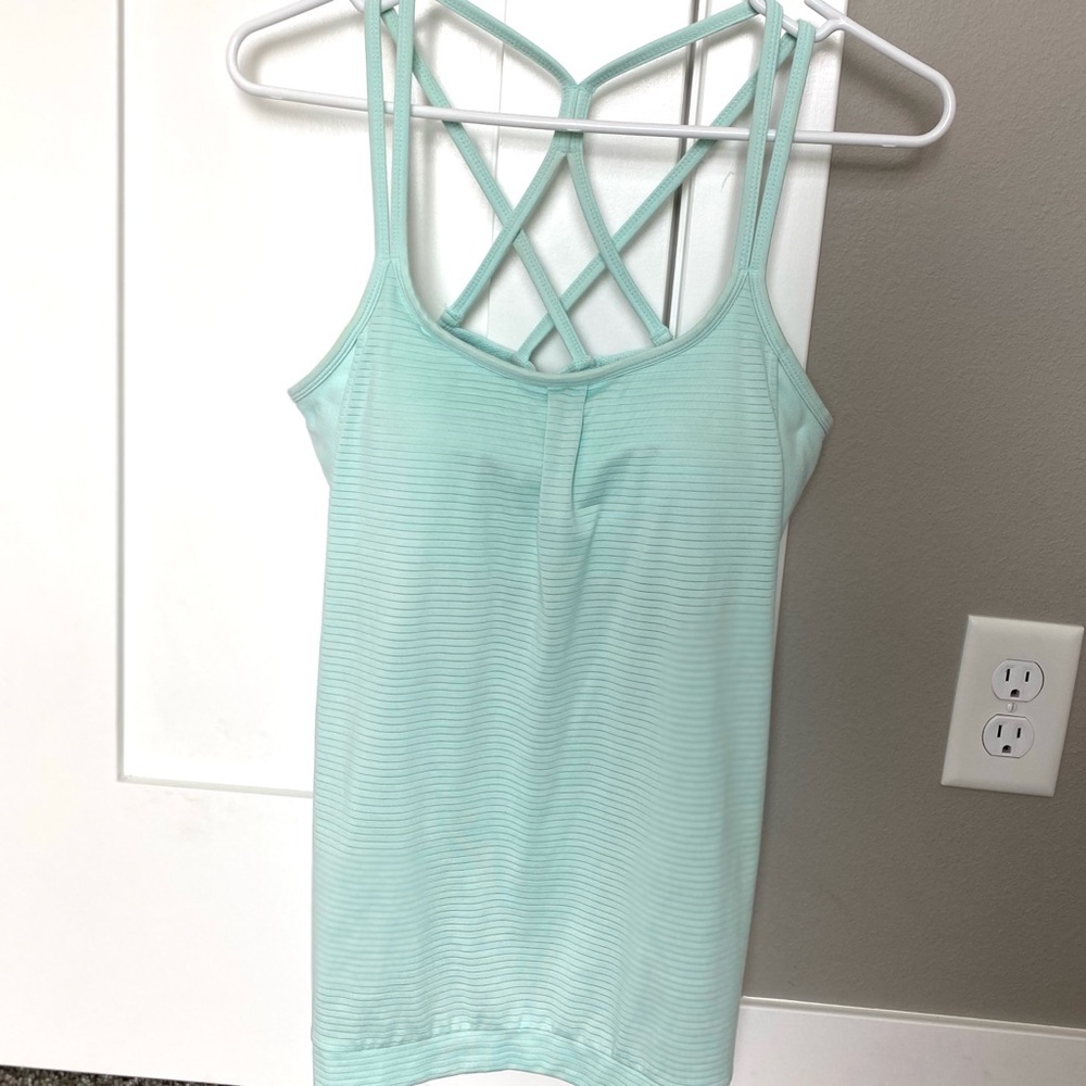 Athleta top
